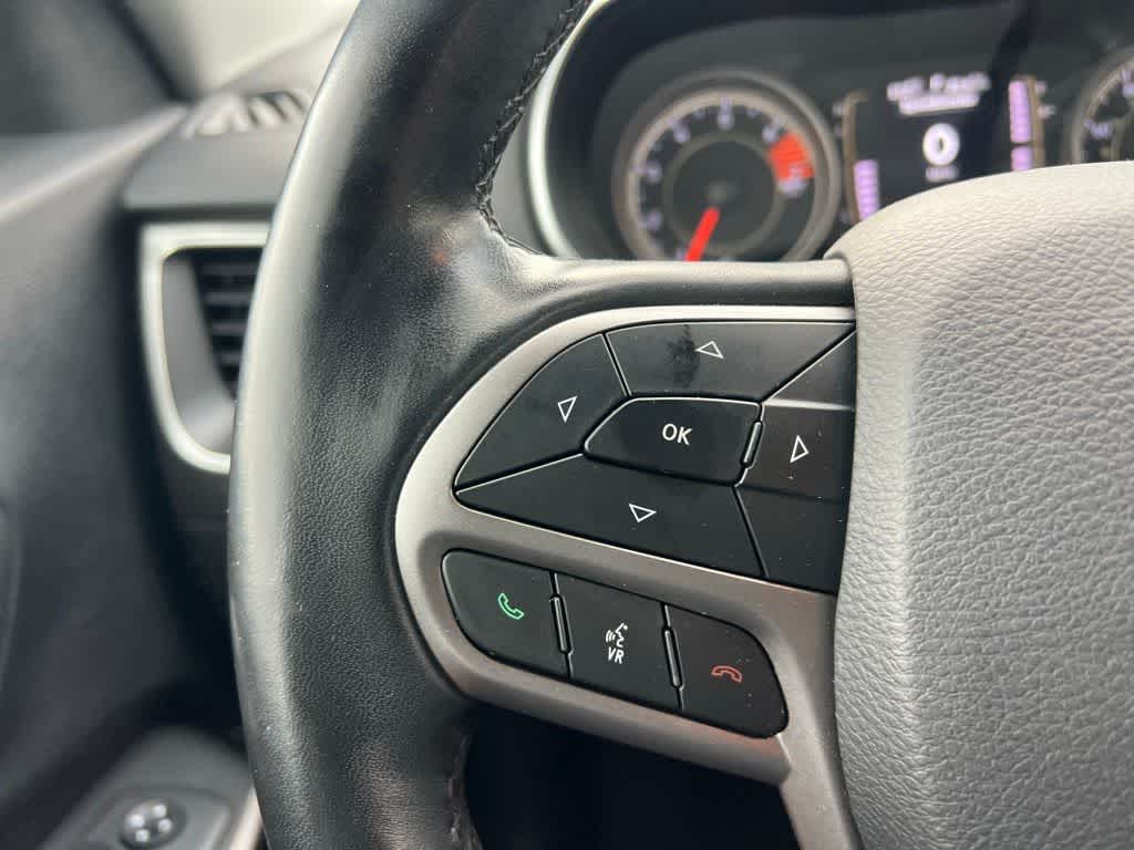 Thumbnail: 2019 Jeep Cherokee - 19