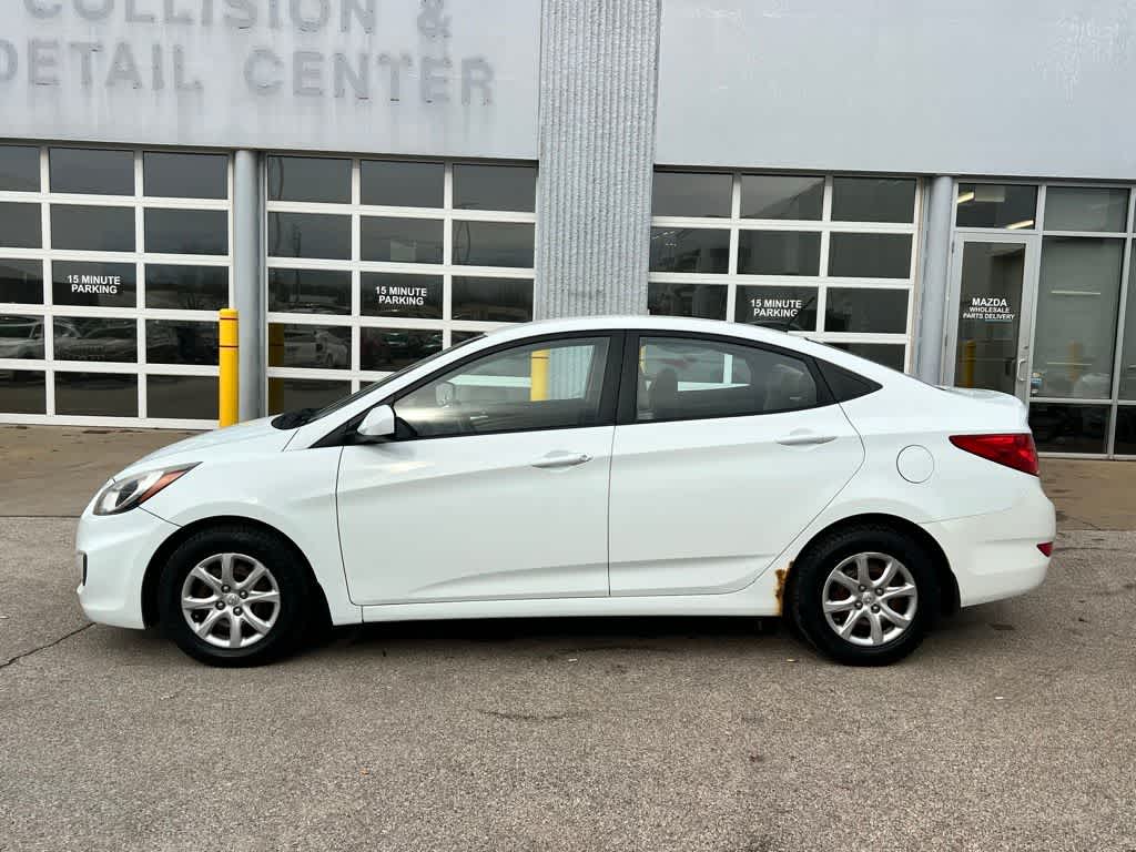 Thumbnail: 2014 Hyundai Accent - 3