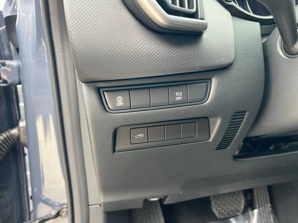 Thumbnail: 2025 Mazda CX-50 - 14