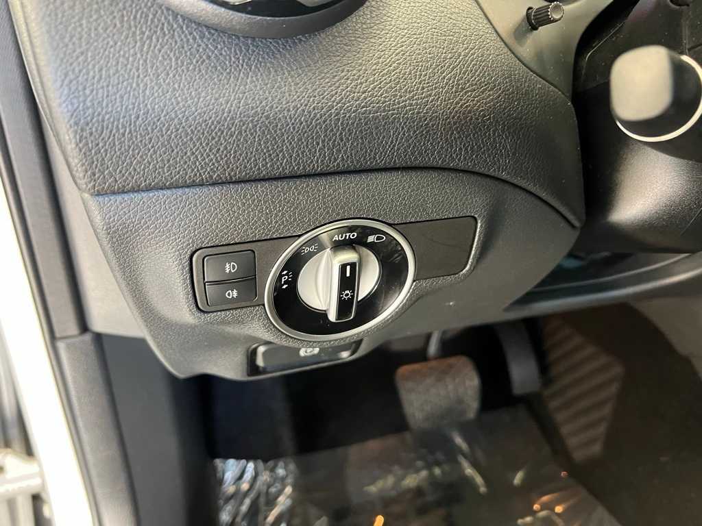 Thumbnail: 2018 Mercedes-Benz GLA - 15