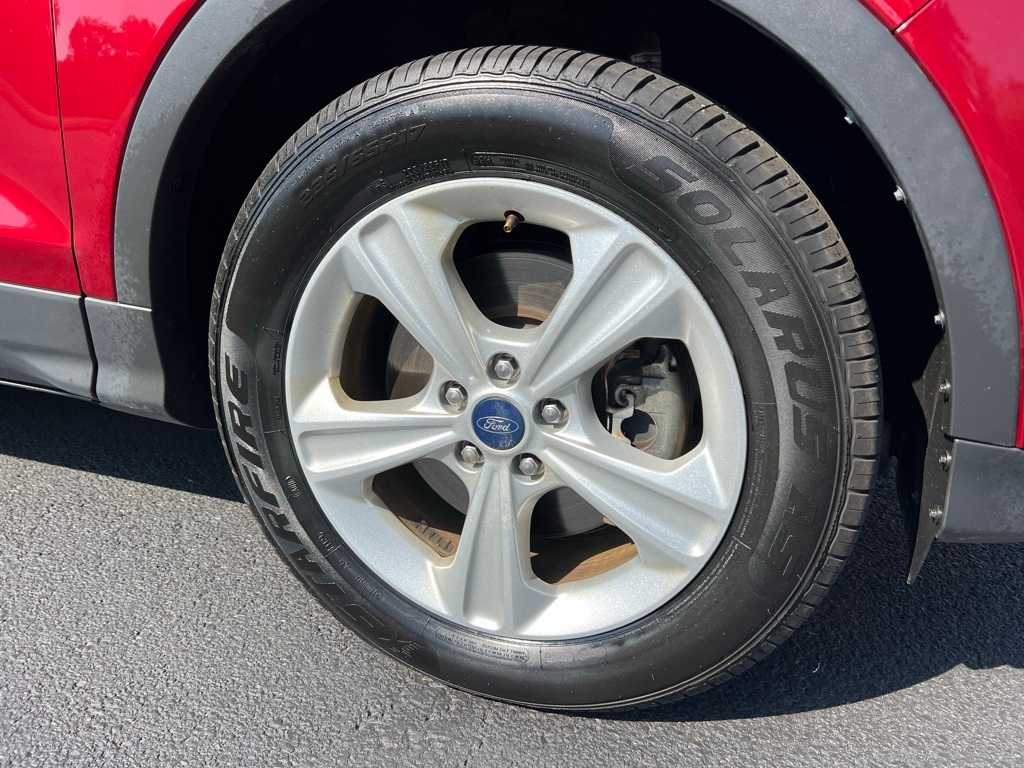 Thumbnail: 2016 Ford Escape - 10