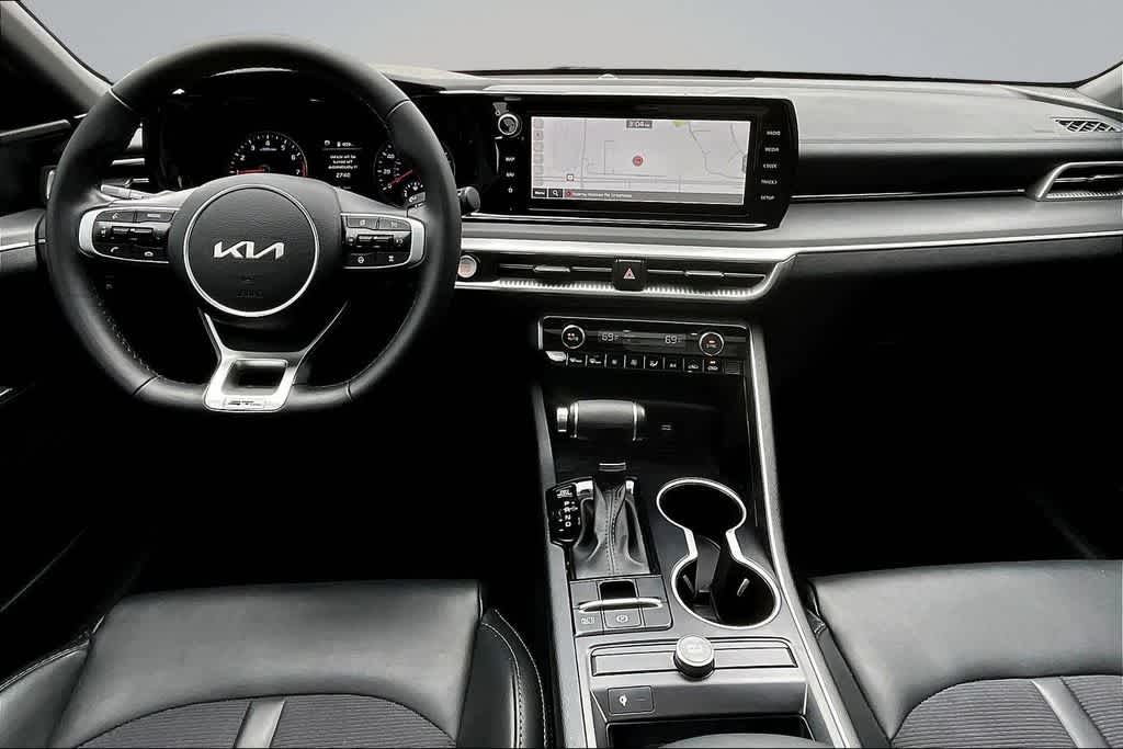 Thumbnail: 2023 Kia K5 - 14