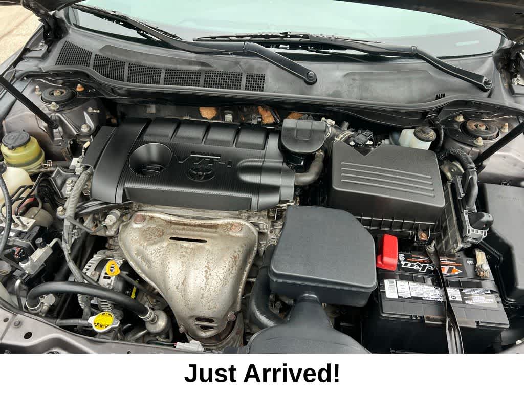 Thumbnail: 2011 Toyota Camry - 14