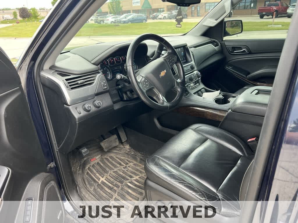 Thumbnail: 2019 Chevrolet Tahoe - 2