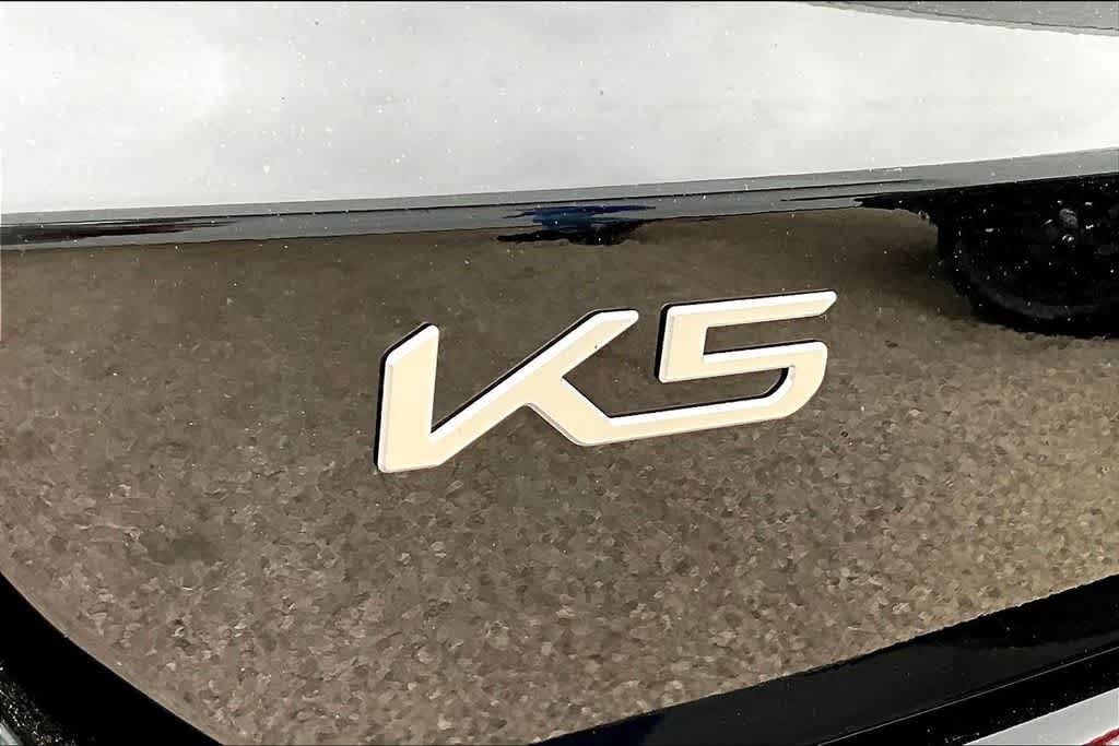 Thumbnail: 2023 Kia K5 - 32