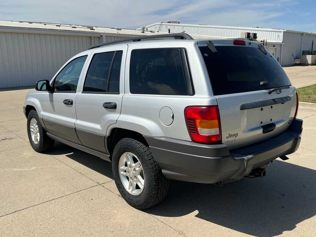 Thumbnail: 2003 Jeep Grand Cherokee - 3