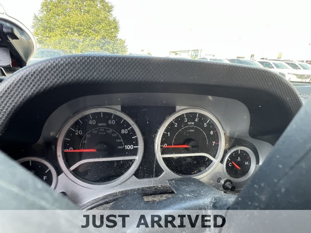 Thumbnail: 2010 Jeep Wrangler - 19