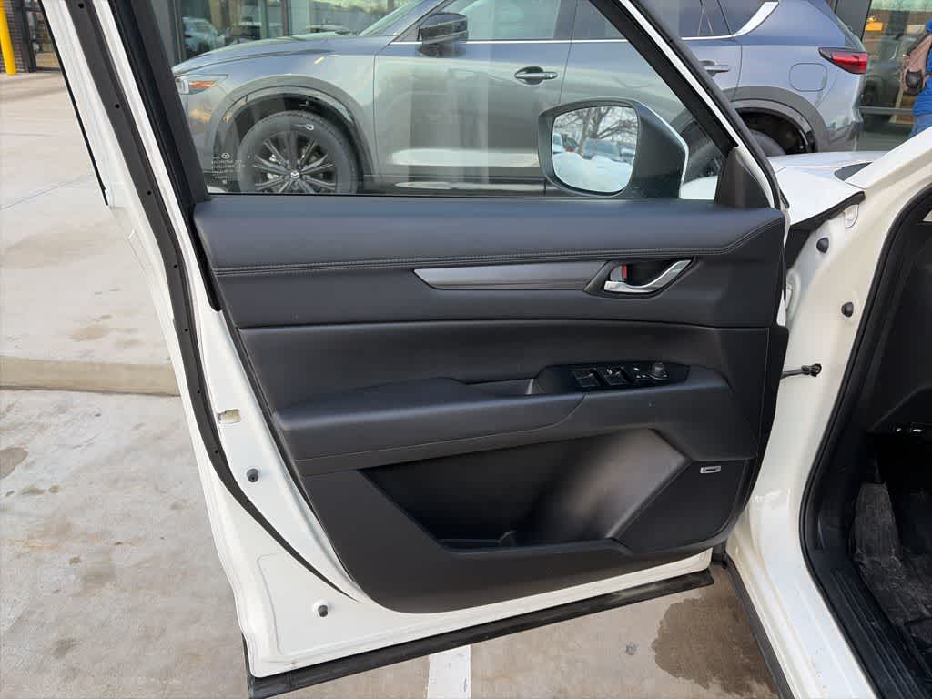 Thumbnail: 2017 Mazda CX-5 - 6