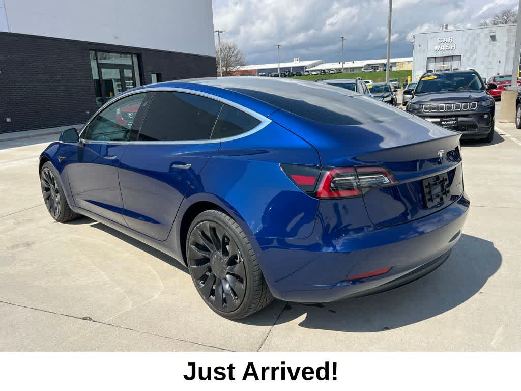 Thumbnail: 2019 Tesla Model 3 - 4