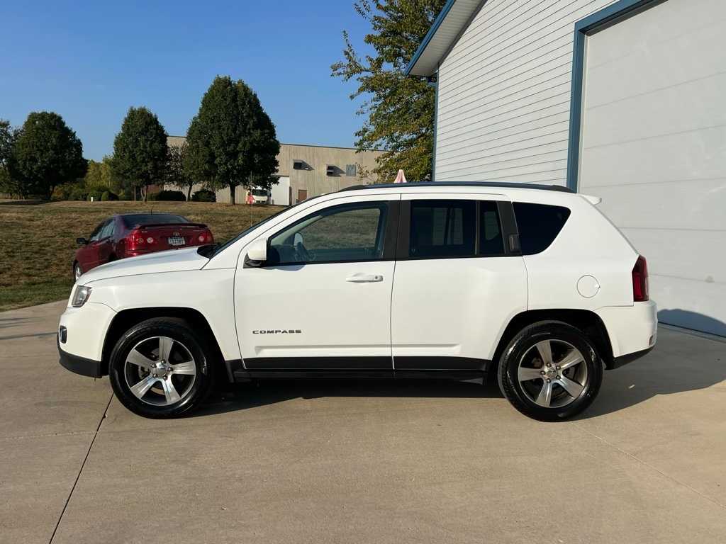 Thumbnail: 2016 Jeep Compass - 3