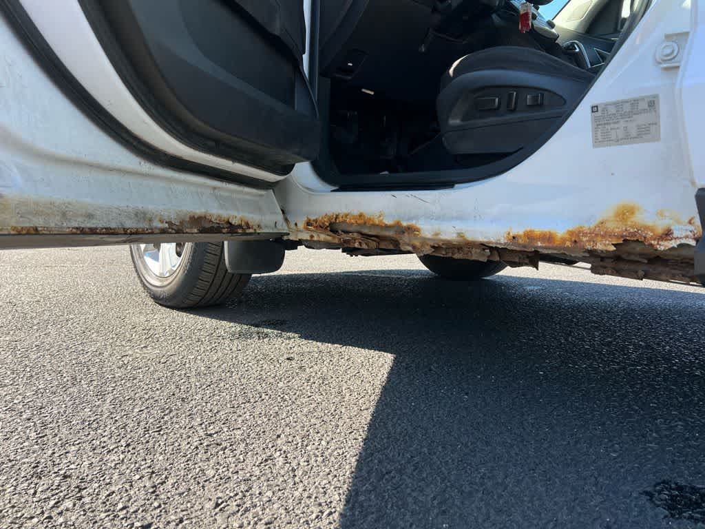 Thumbnail: 2012 Chevrolet Equinox - 31