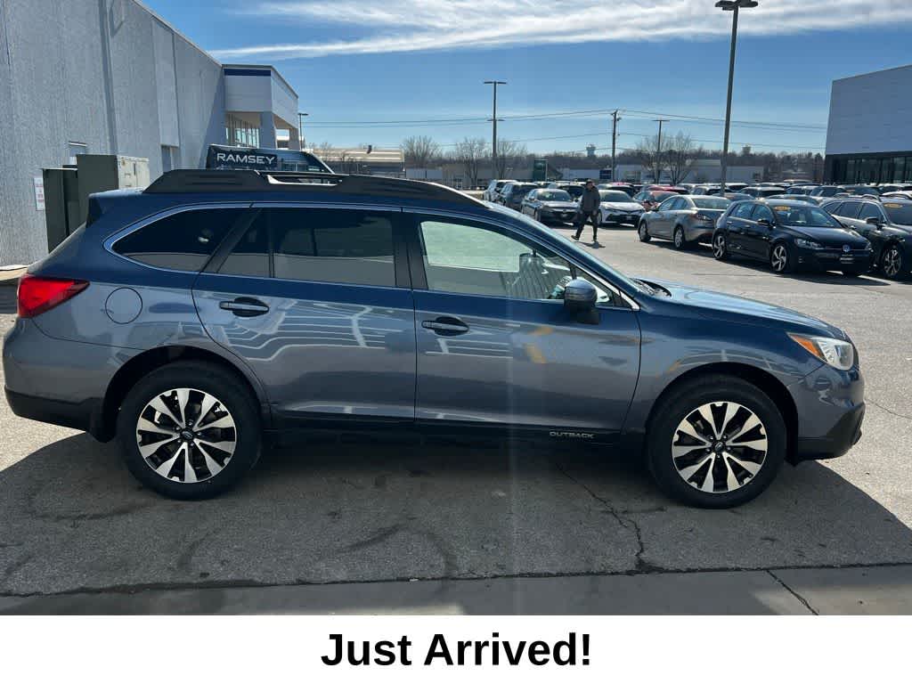 Thumbnail: 2016 Subaru Outback - 9