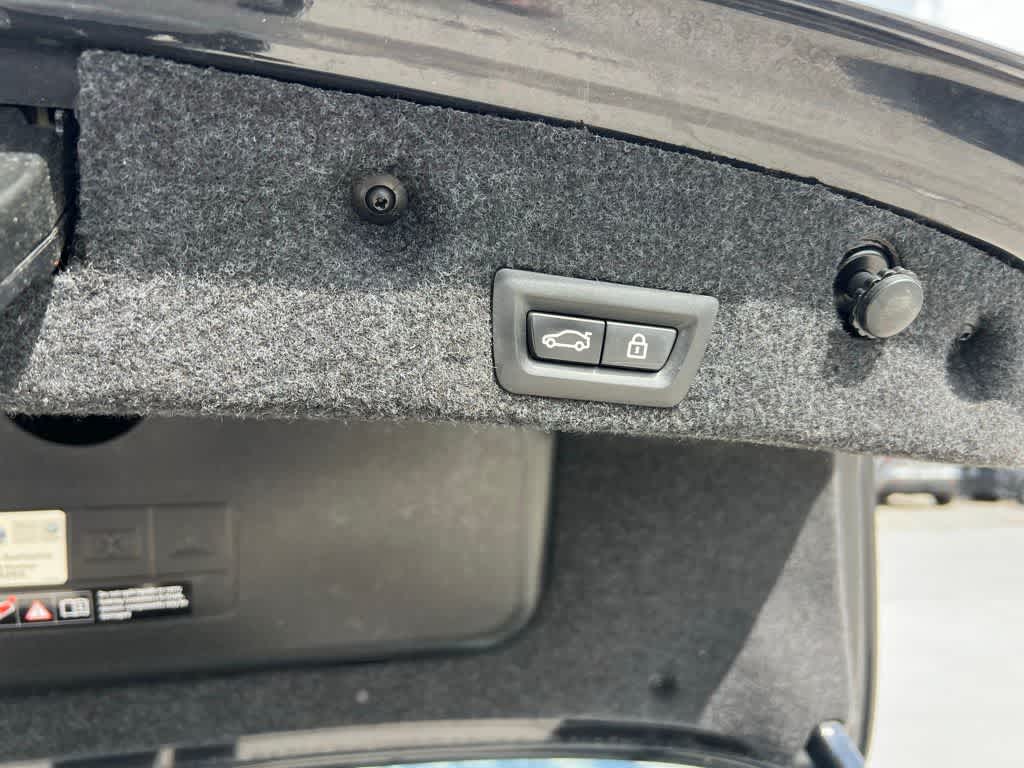 Thumbnail: 2016 BMW 5 Series - 25