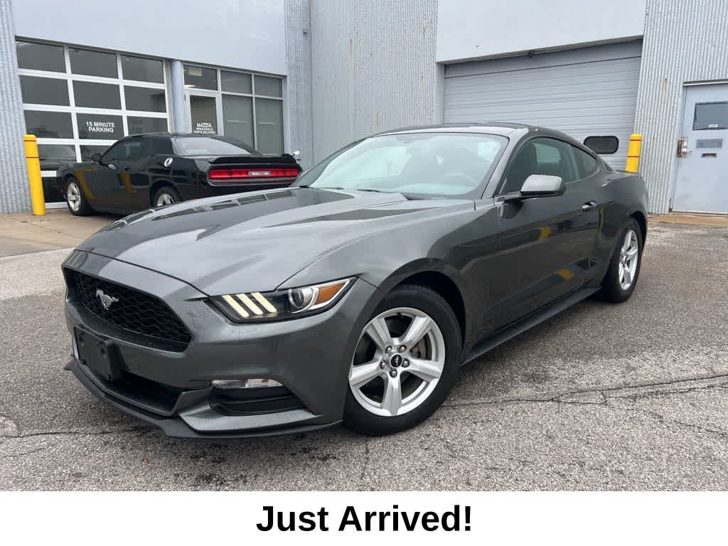 2017 Ford Mustang V6 -
                  Urbandale, IA