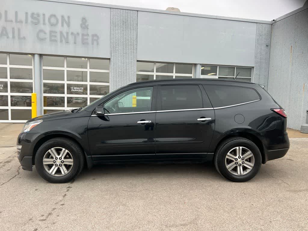 Thumbnail: 2015 Chevrolet Traverse - 3