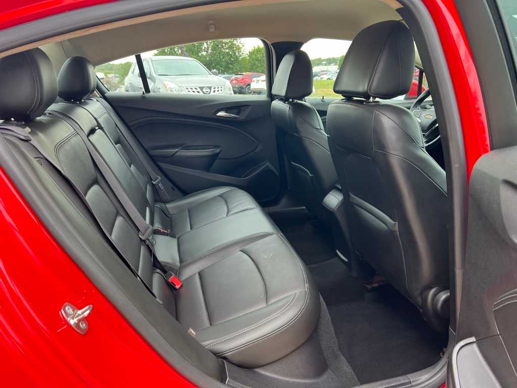 Thumbnail: 2016 Chevrolet Cruze - 16