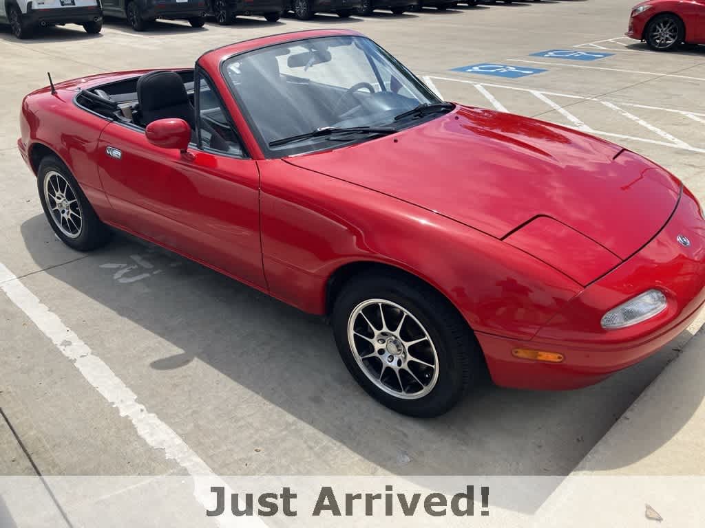 Thumbnail: 1995 Mazda MX-5 Miata - 3