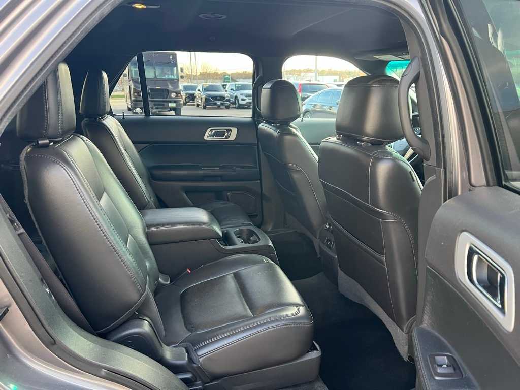 Thumbnail: 2014 Ford Explorer - 19