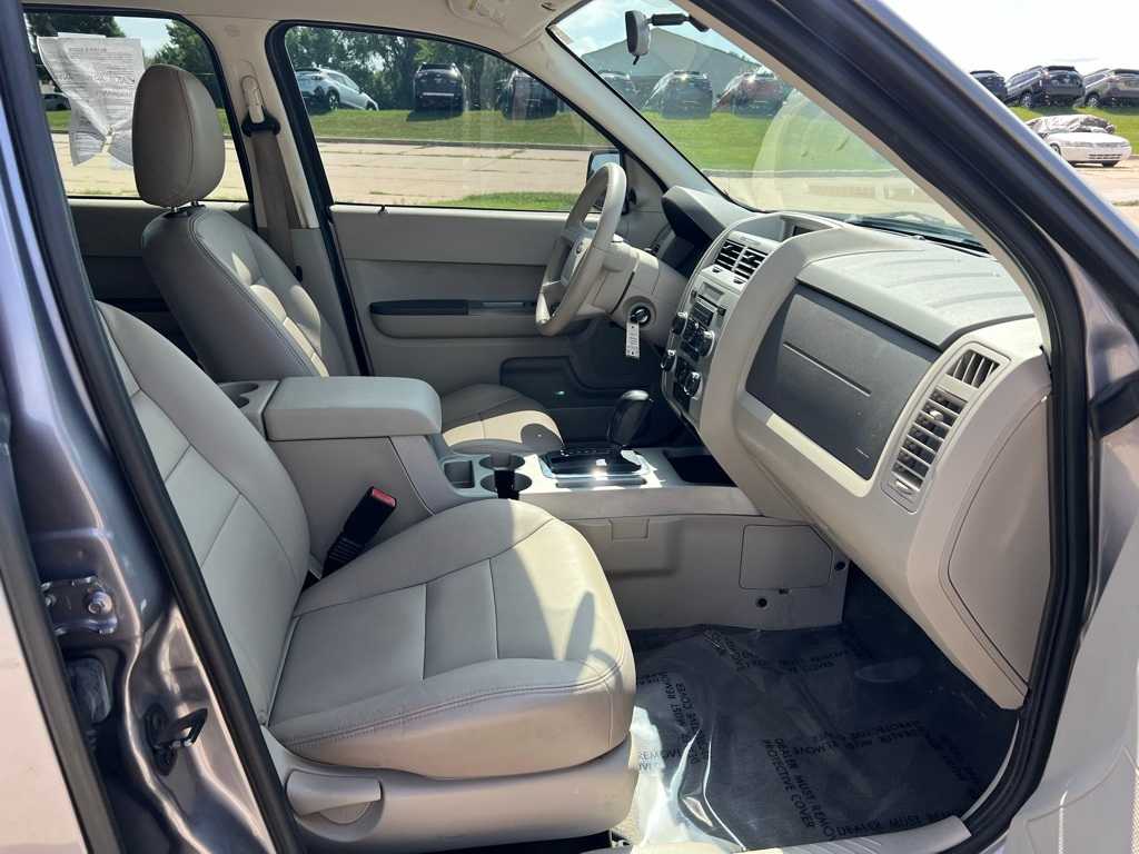 Thumbnail: 2008 Ford Escape - 17
