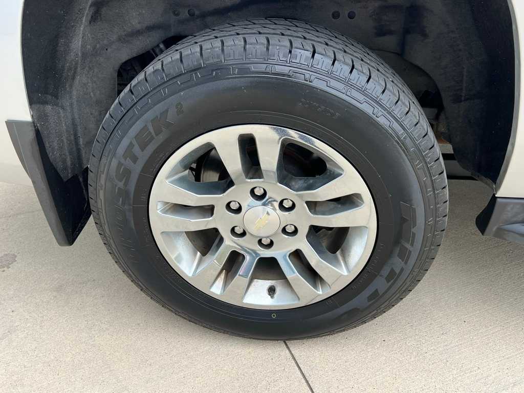 Thumbnail: 2019 Chevrolet Suburban - 12