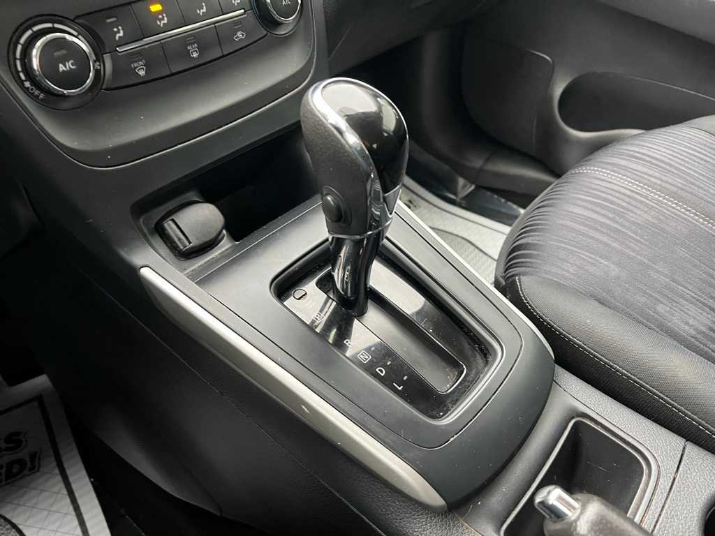 Thumbnail: 2017 Nissan Sentra - 29