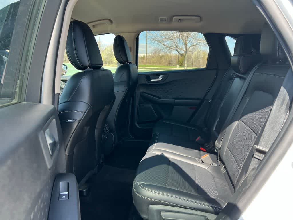 Thumbnail: 2020 Ford Escape - 16