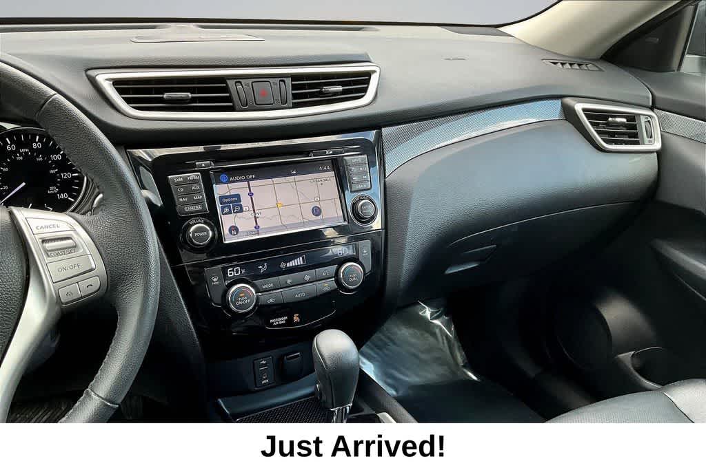 Thumbnail: 2016 Nissan Rogue - 6
