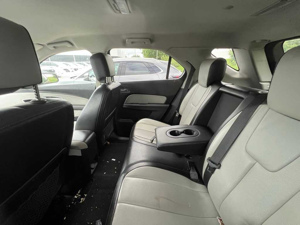 Thumbnail: 2011 Chevrolet Equinox - 11