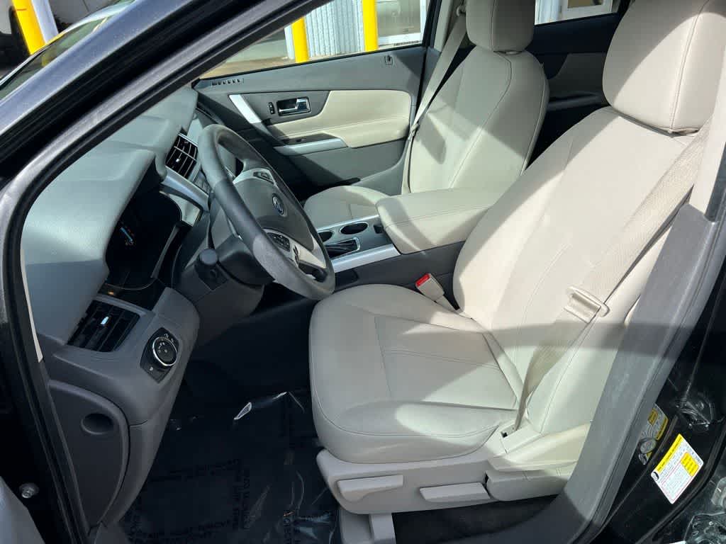 Thumbnail: 2013 Ford Edge - 18