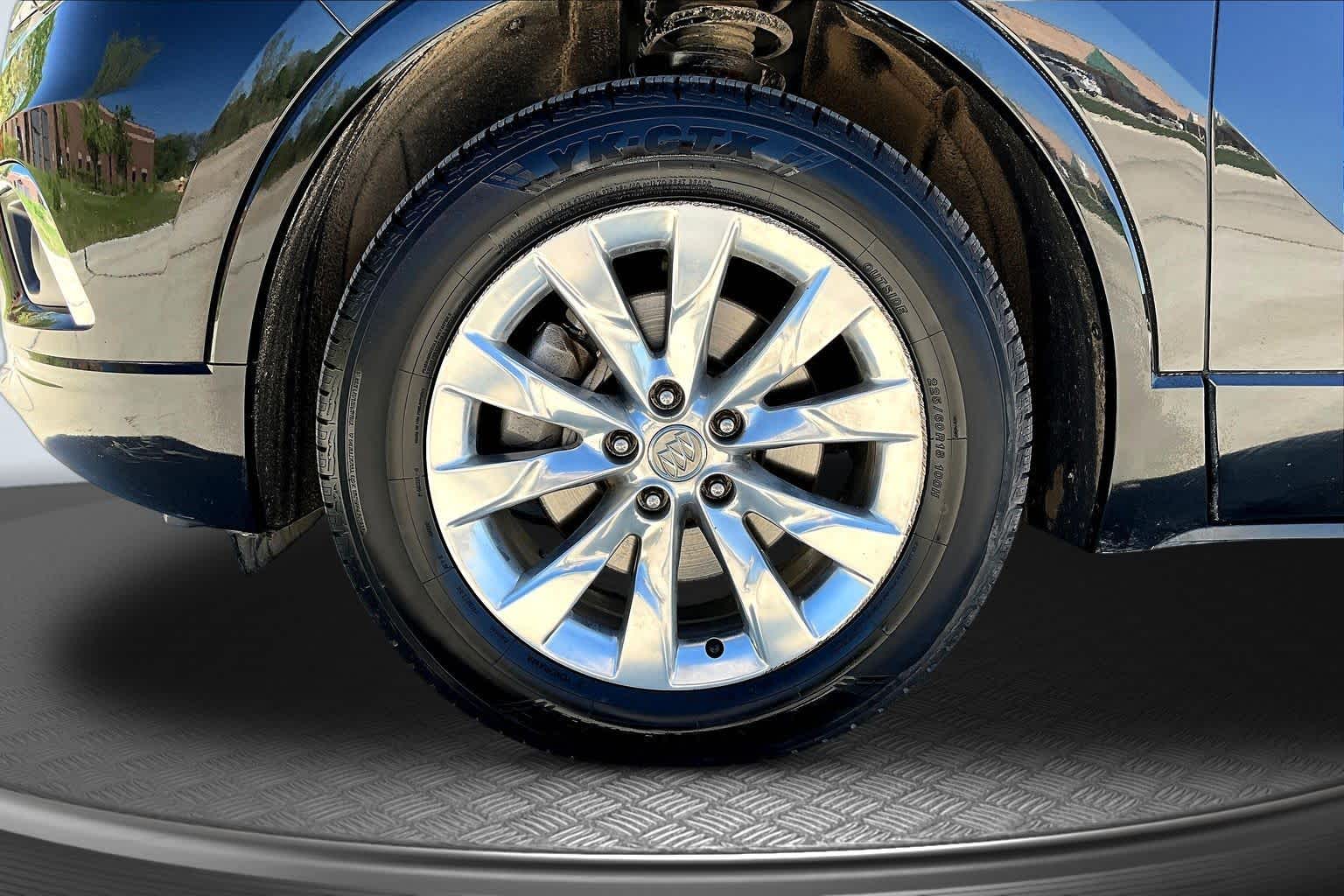 Thumbnail: 2017 Buick Envision - 8