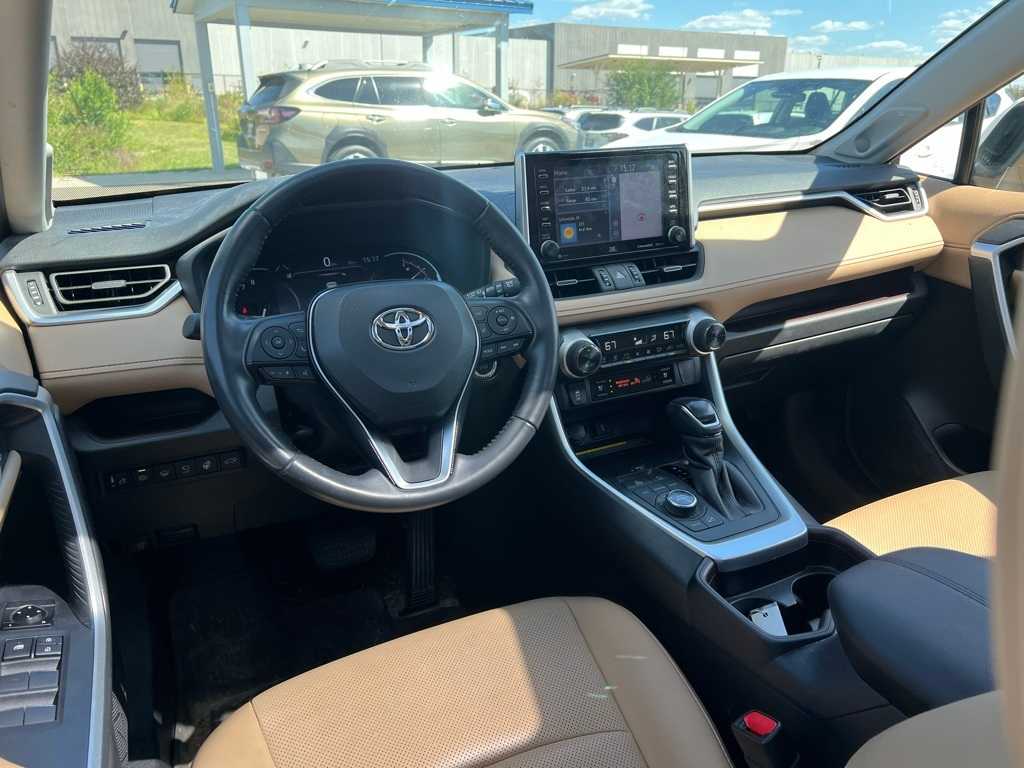 Thumbnail: 2020 Toyota RAV4 - 47