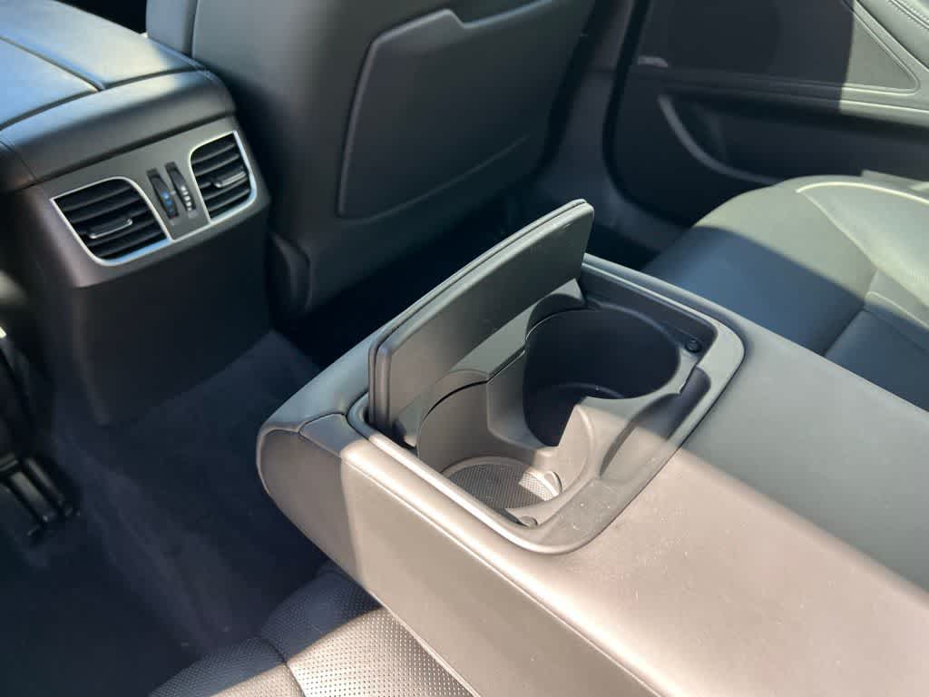 Thumbnail: 2015 Hyundai Genesis - 24