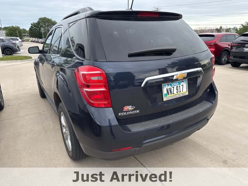 Thumbnail: 2017 Chevrolet Equinox - 4
