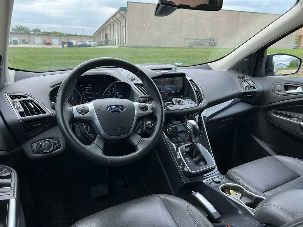 Thumbnail: 2014 Ford Escape - 18