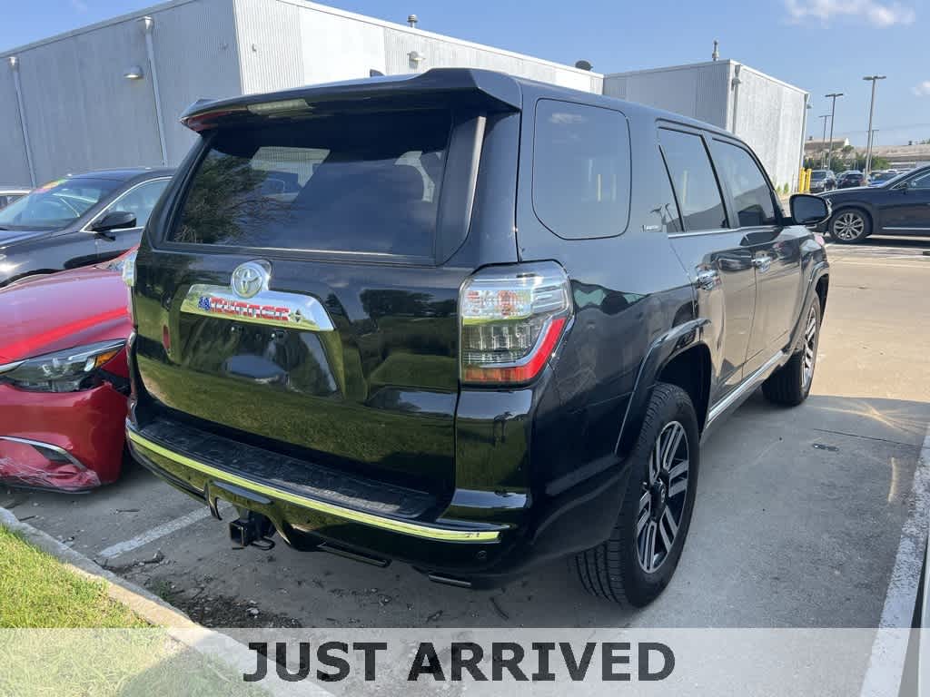 Thumbnail: 2022 Toyota 4Runner - 3