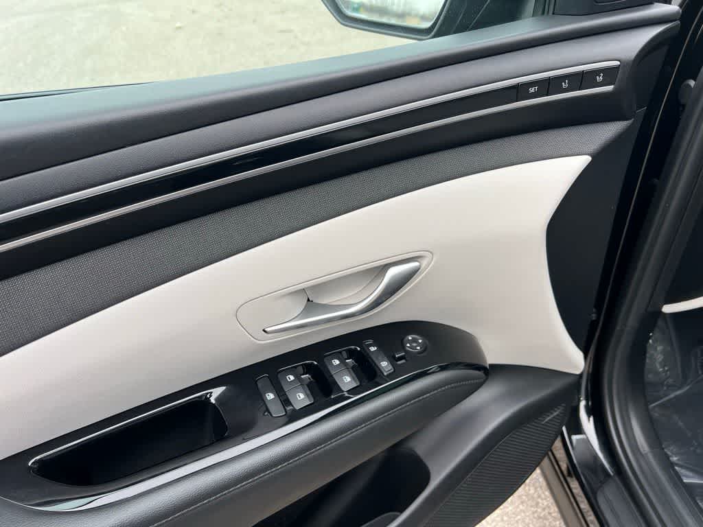 Thumbnail: 2023 Hyundai Tucson - 16