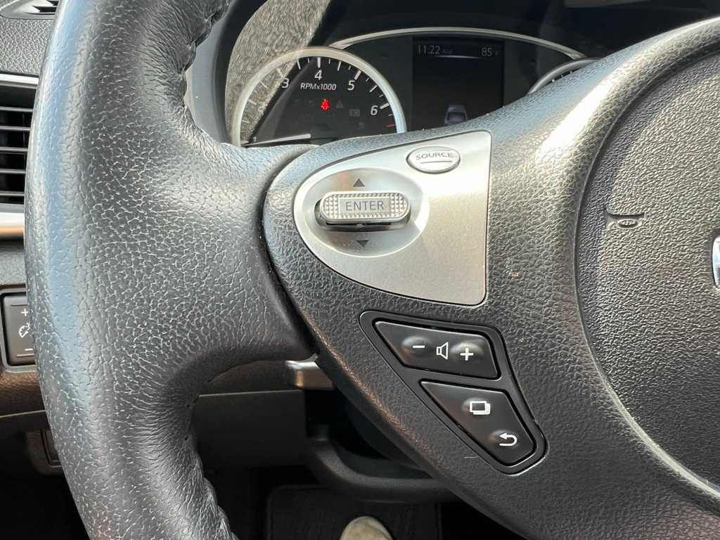 Thumbnail: 2016 Nissan Sentra - 20