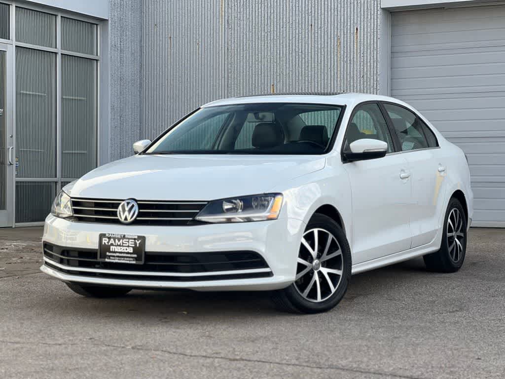 Thumbnail: 2017 Volkswagen Jetta - 1