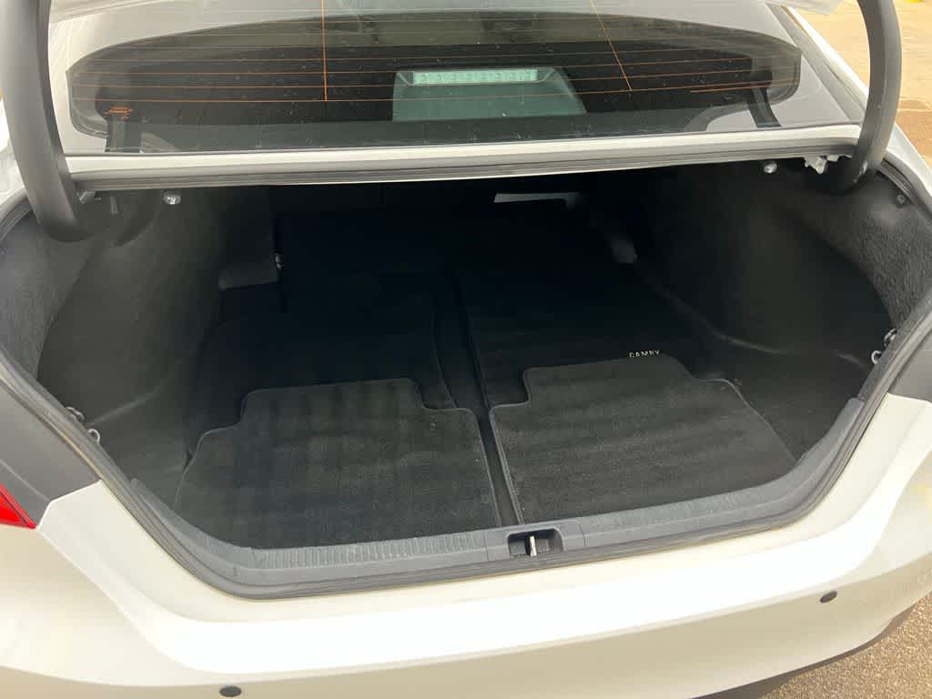 Thumbnail: 2023 Toyota Camry - 21