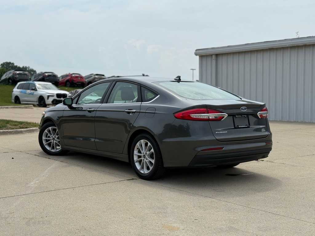 2020 Ford Fusion SEL 11