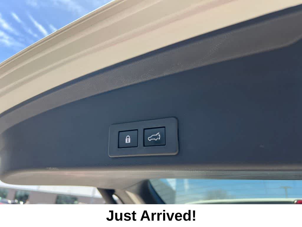 Thumbnail: 2023 Subaru Ascent - 21