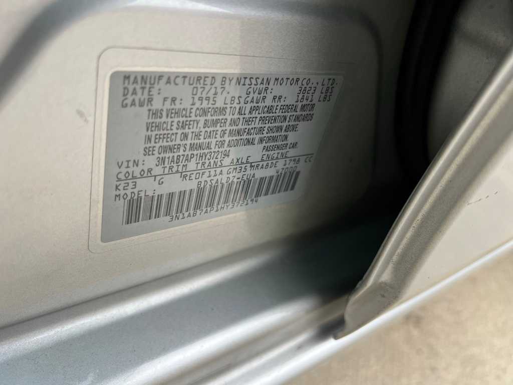 Thumbnail: 2017 Nissan Sentra - 34