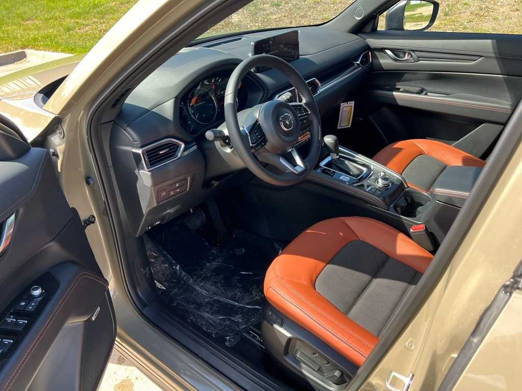 Thumbnail: 2025 Mazda CX-5 - 10