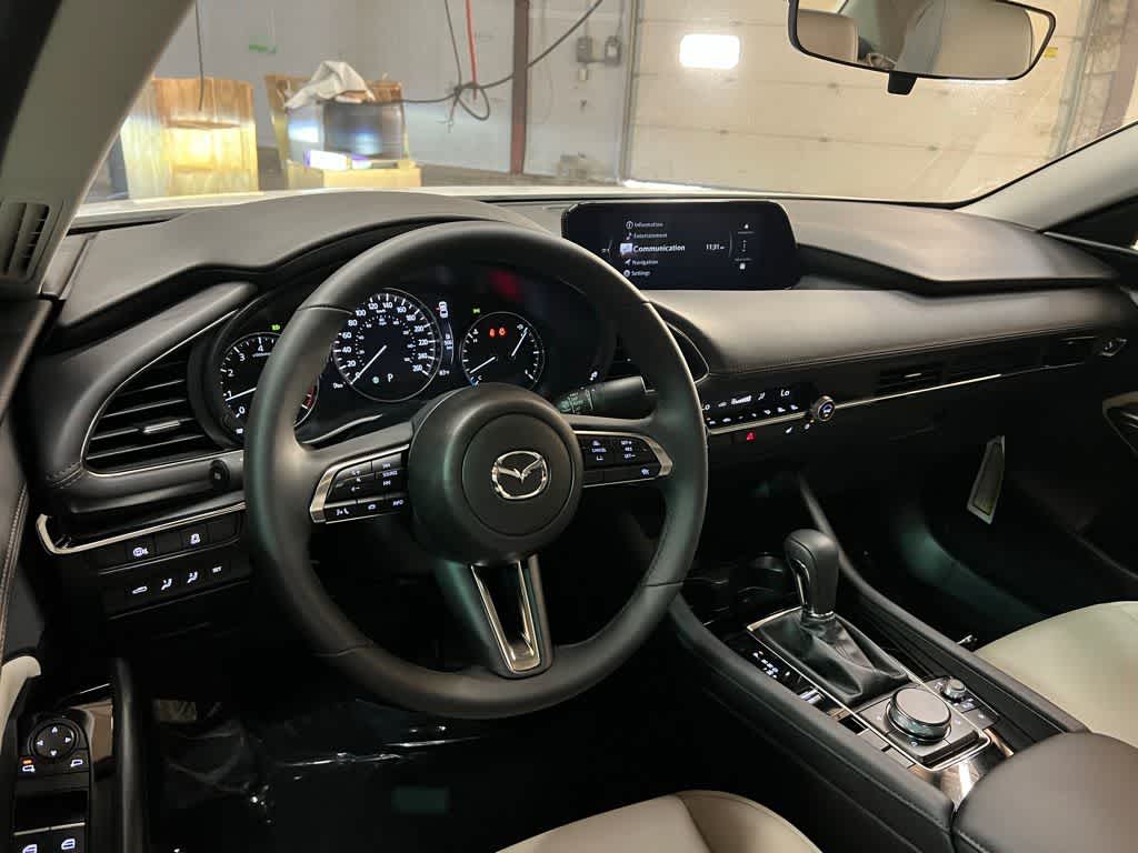 Thumbnail: 2025 Mazda Mazda3 - 18