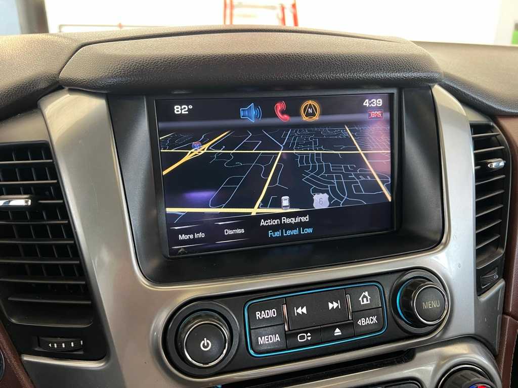 Thumbnail: 2015 Chevrolet Tahoe - 32