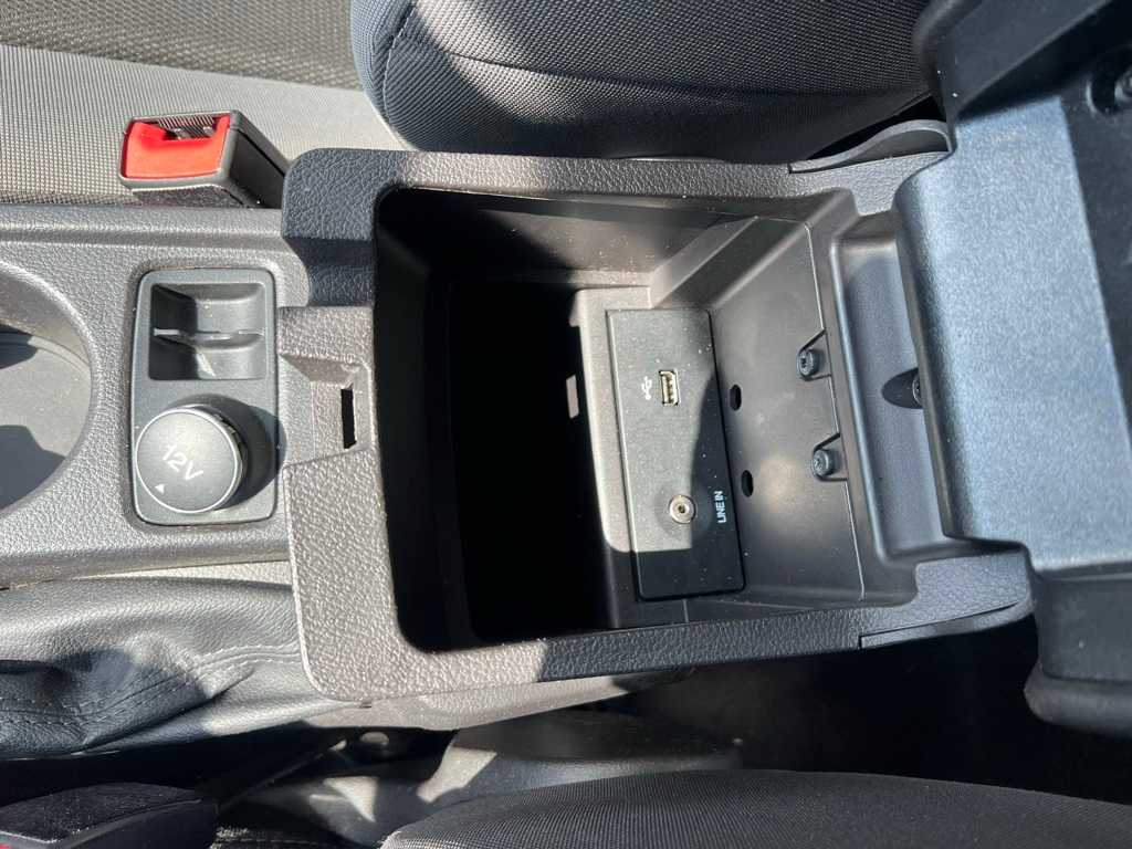2014 Ford Focus SE 29