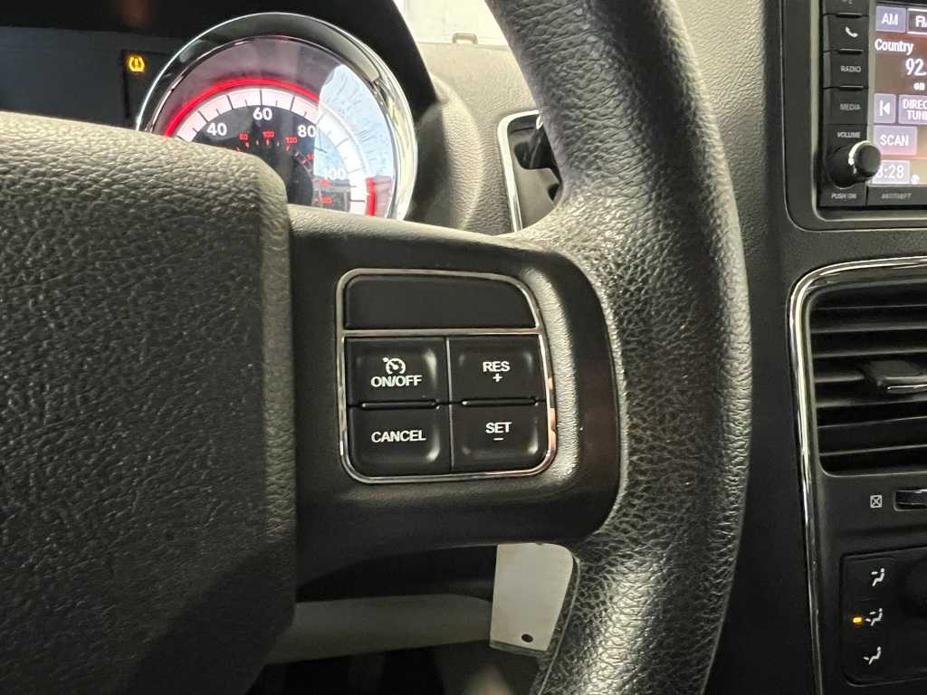 Thumbnail: 2018 Dodge Grand Caravan - 25