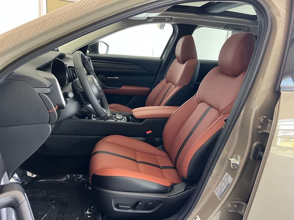 Thumbnail: 2025 Mazda CX-50 - 12