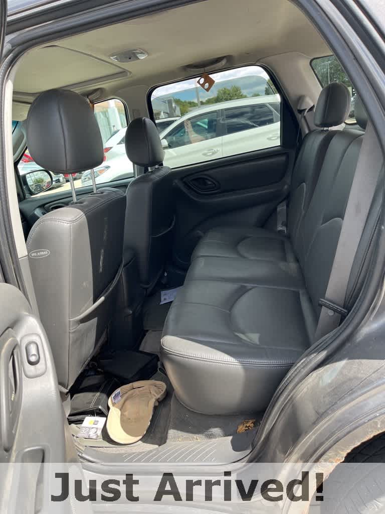 Thumbnail: 2004 Mazda Tribute - 7