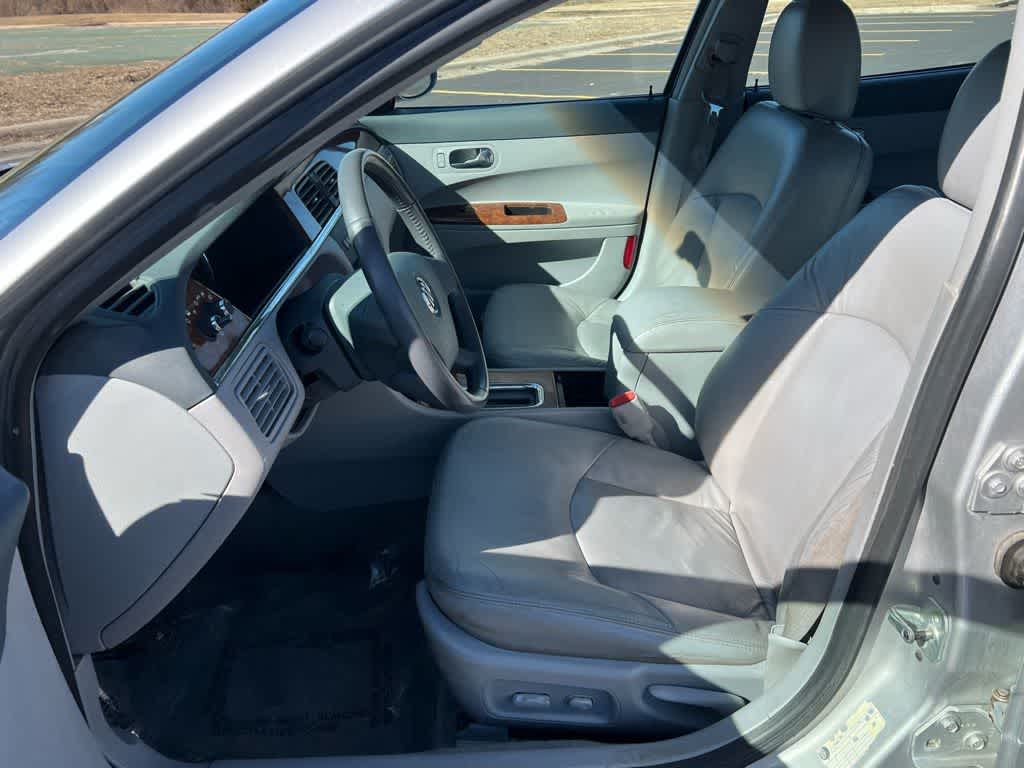 Thumbnail: 2005 Buick LaCrosse - 15